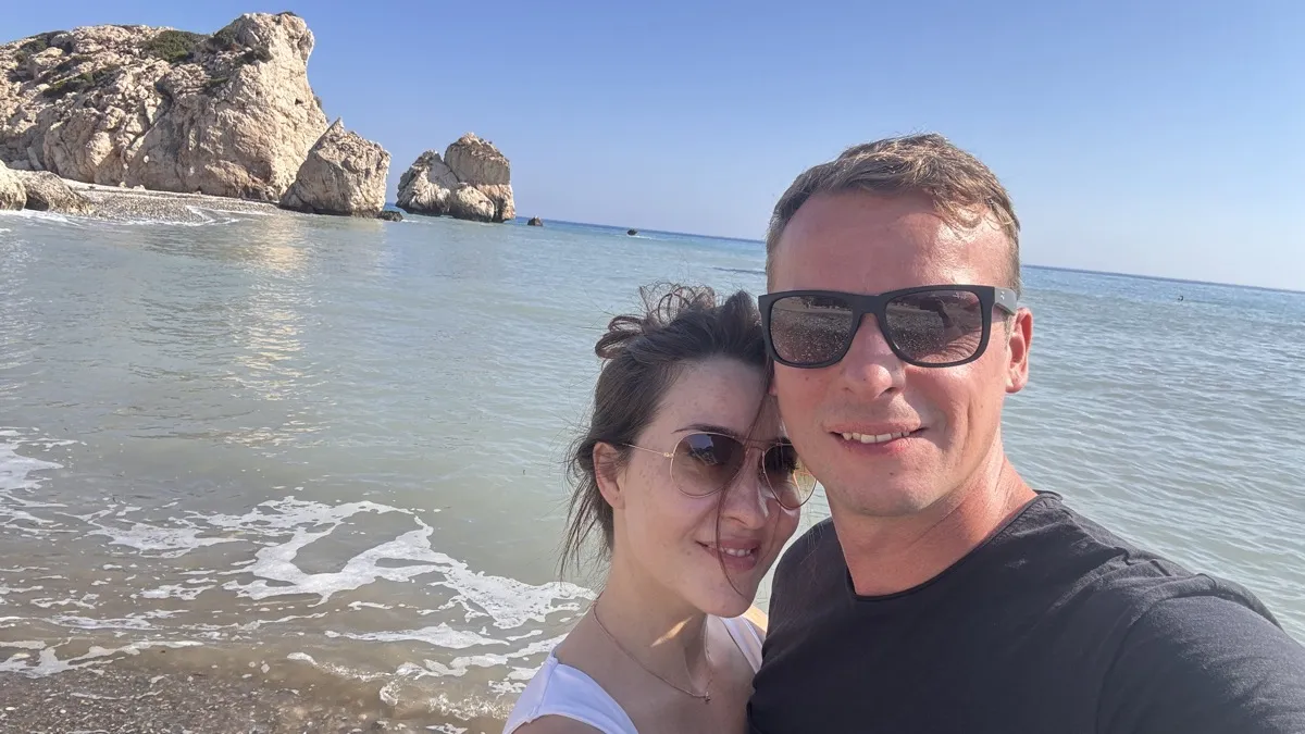 Alex und seine Frau am Aphrodite Rock